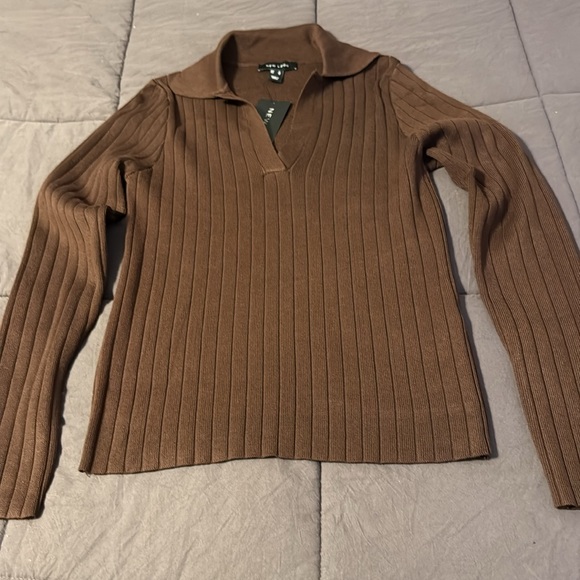 NWT Brown Ribbed Women's collared Sweater - Picture 3 of 4